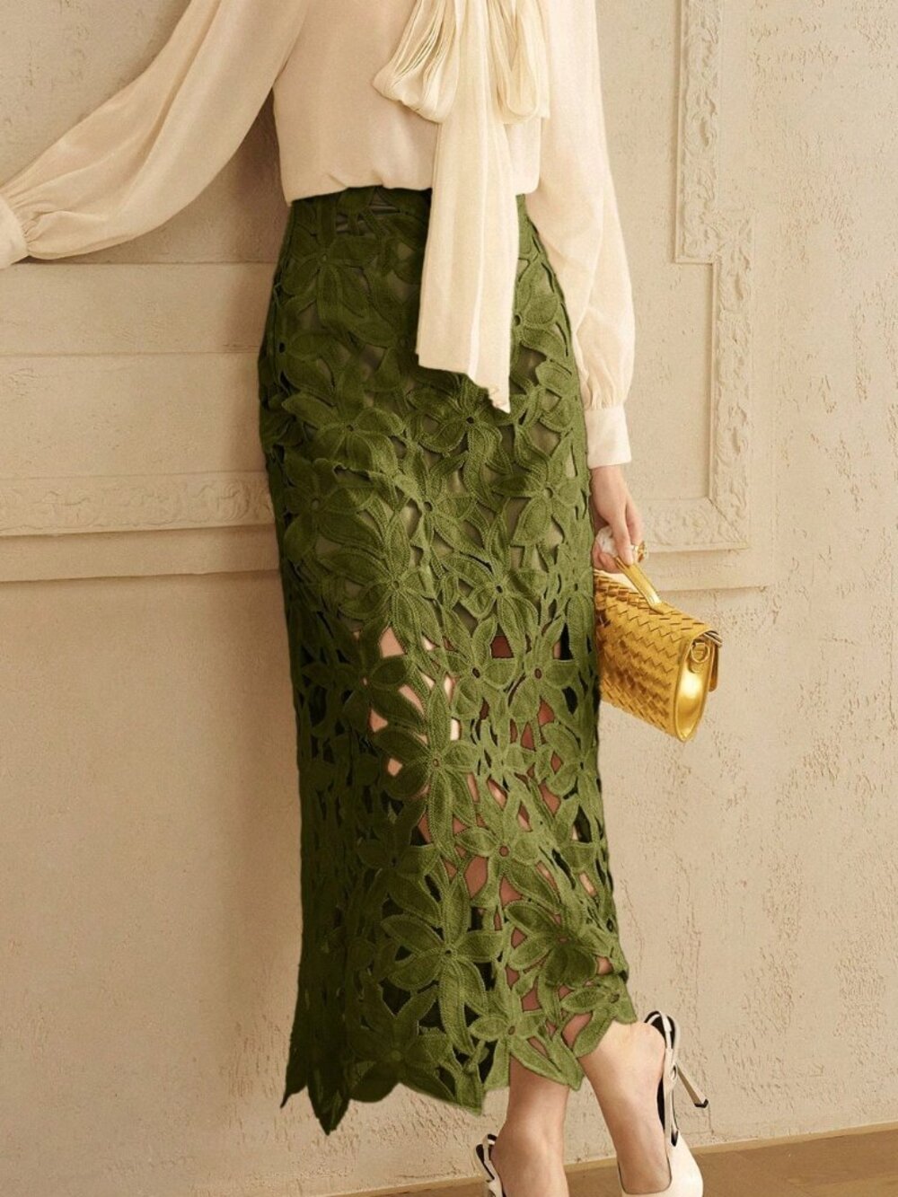 Army Green Elegant Women's Floral Cutout A-Line Skirt - Picture 5 of 9